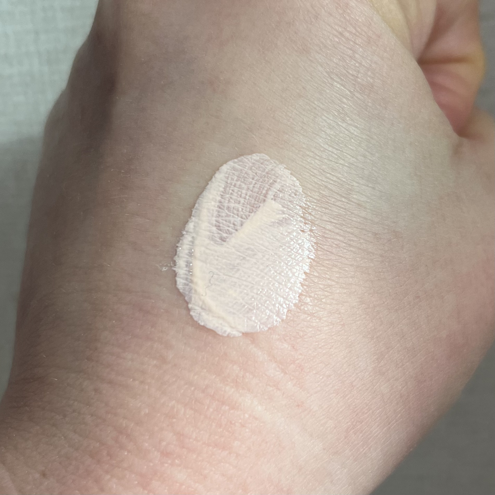 クレ・ド・ポー ボーテ ヴォワールルミヌ/クレ・ド・ポー ボーテ/化粧下地を使ったクチコミ（2枚目）