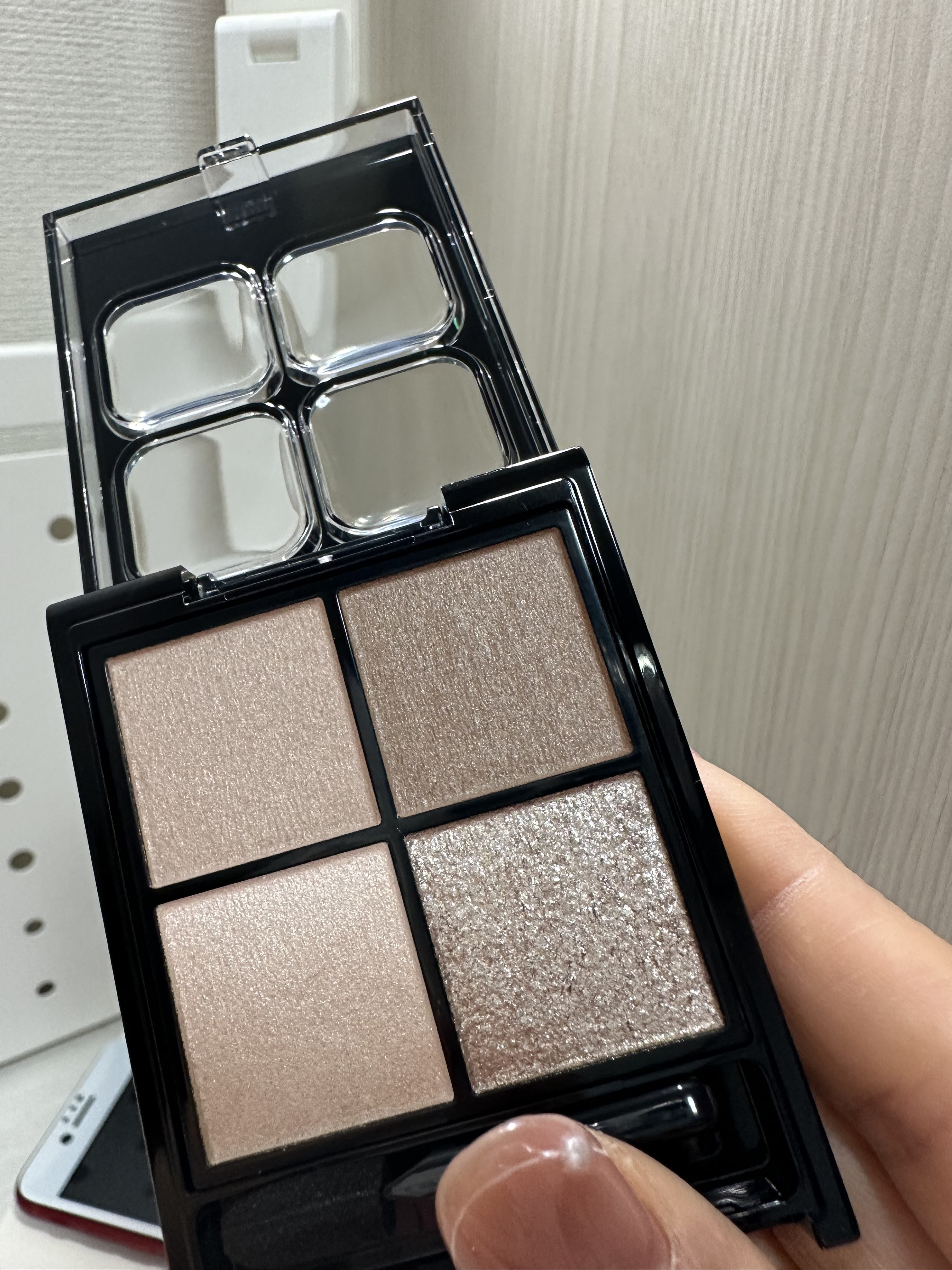 ケイト ポッピングシルエットシャドウ/KATE/アイシャドウパレットを使ったクチコミ（1枚目）