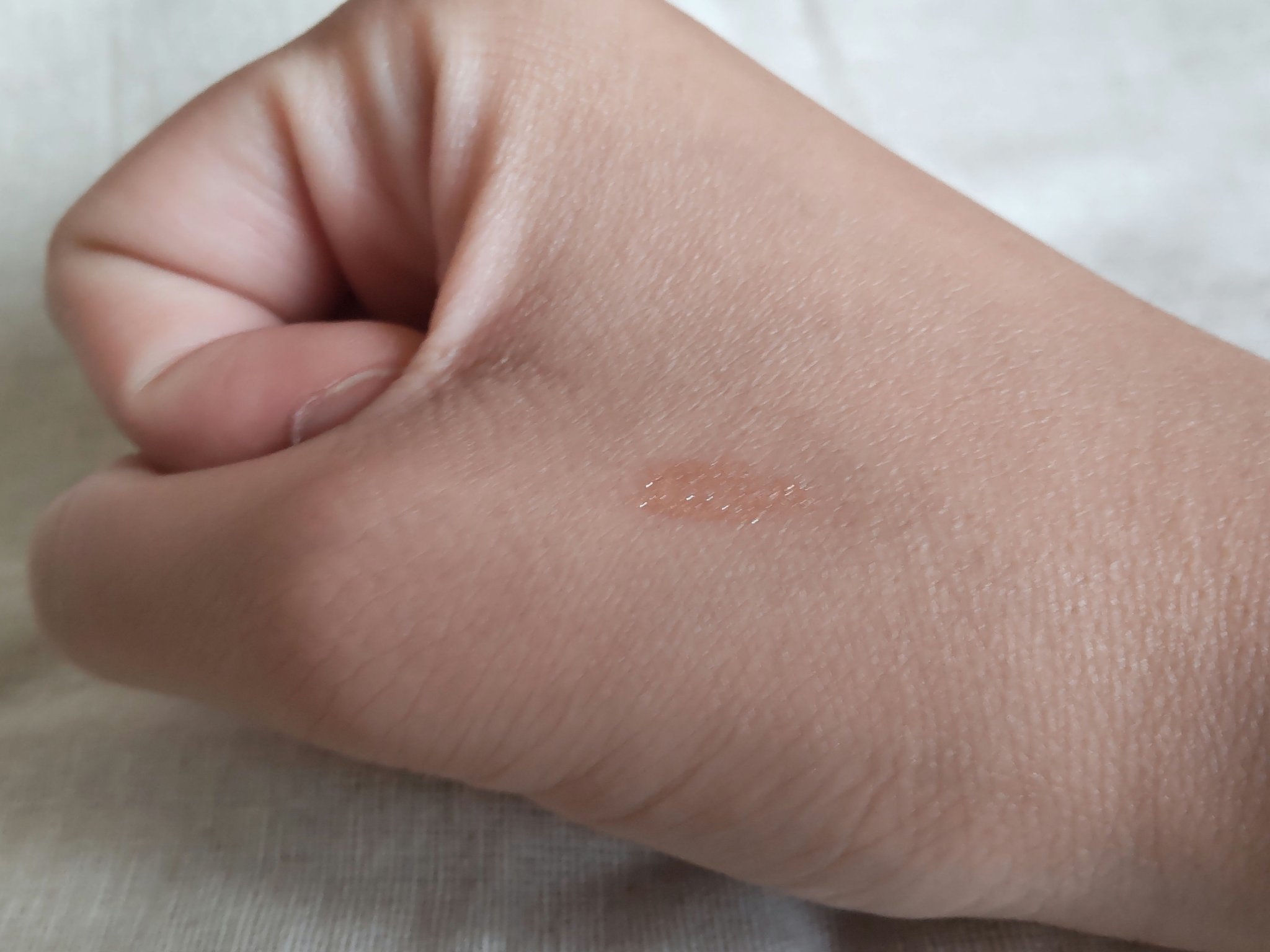 ライトキャッチャーリキッドグリッター 05 レディッシュライト/Flynn/グリッターを使ったクチコミ（3枚目）