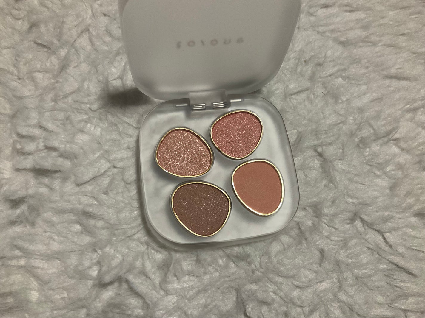 トーン ペタル フロート アイパレット/to/one/アイシャドウパレットを使ったクチコミ(2枚目)