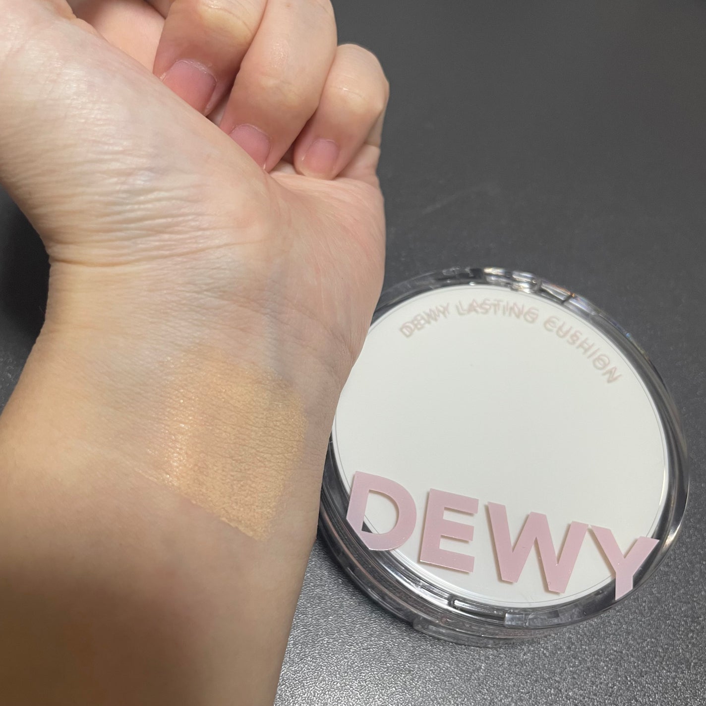 デューイーラスティングクッション/THE FACE SHOP/クッションファンデーションを使ったクチコミ(3枚目)