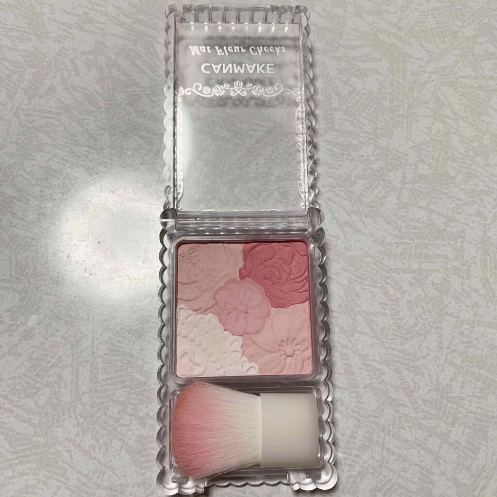 マットフルールチークス 02 マットガーリーローズ/キャンメイク/パウダーチークを使ったクチコミ（2枚目）