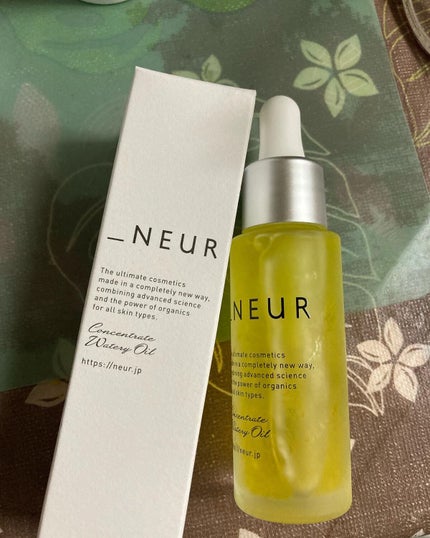 にゃんこ on LIPS 「_NEURアンダーノイルタイムレスジェリーセラム試してみました..」(7枚目)