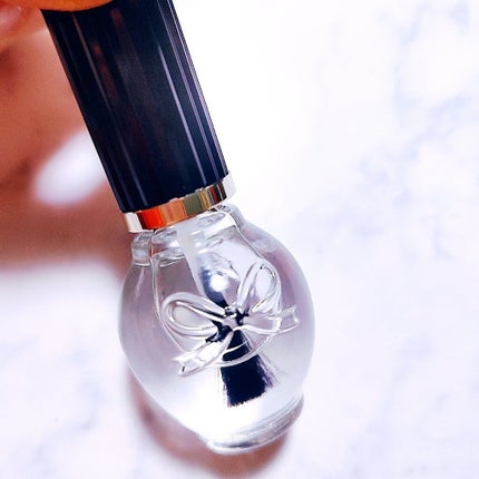 シュガードール スピーディ トップコートRのクチコミ「
これ本当に嘘偽りなくマジで凄い👀!!
そこら辺の速乾ネイルとは比べ物にならない
超速乾.....」(2枚目)