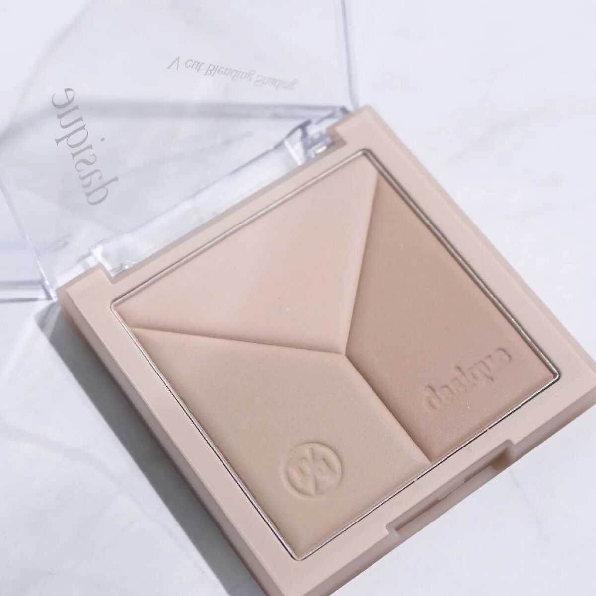 dasique Vカットブレンディングシェーディングのクチコミ「【dasique】⁡⁡⁡⁡
⁡⁡
⁡V cut Blending Shading⁡
⁡⁡02 .....」（2枚目）