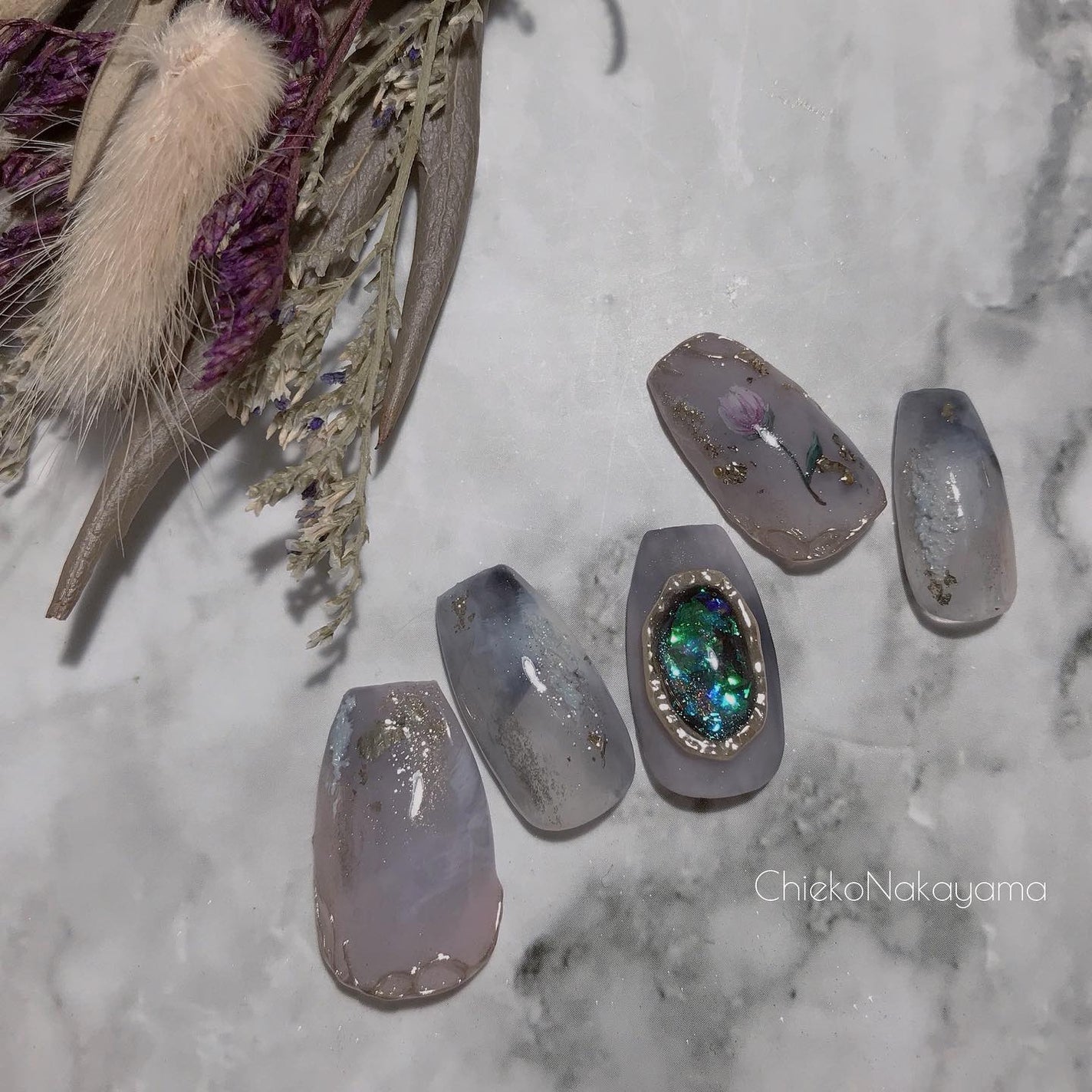 なかやまちえこ on LIPS 「antiquenuance🌷⠀⠀10/2911:00-tric..」(1枚目)