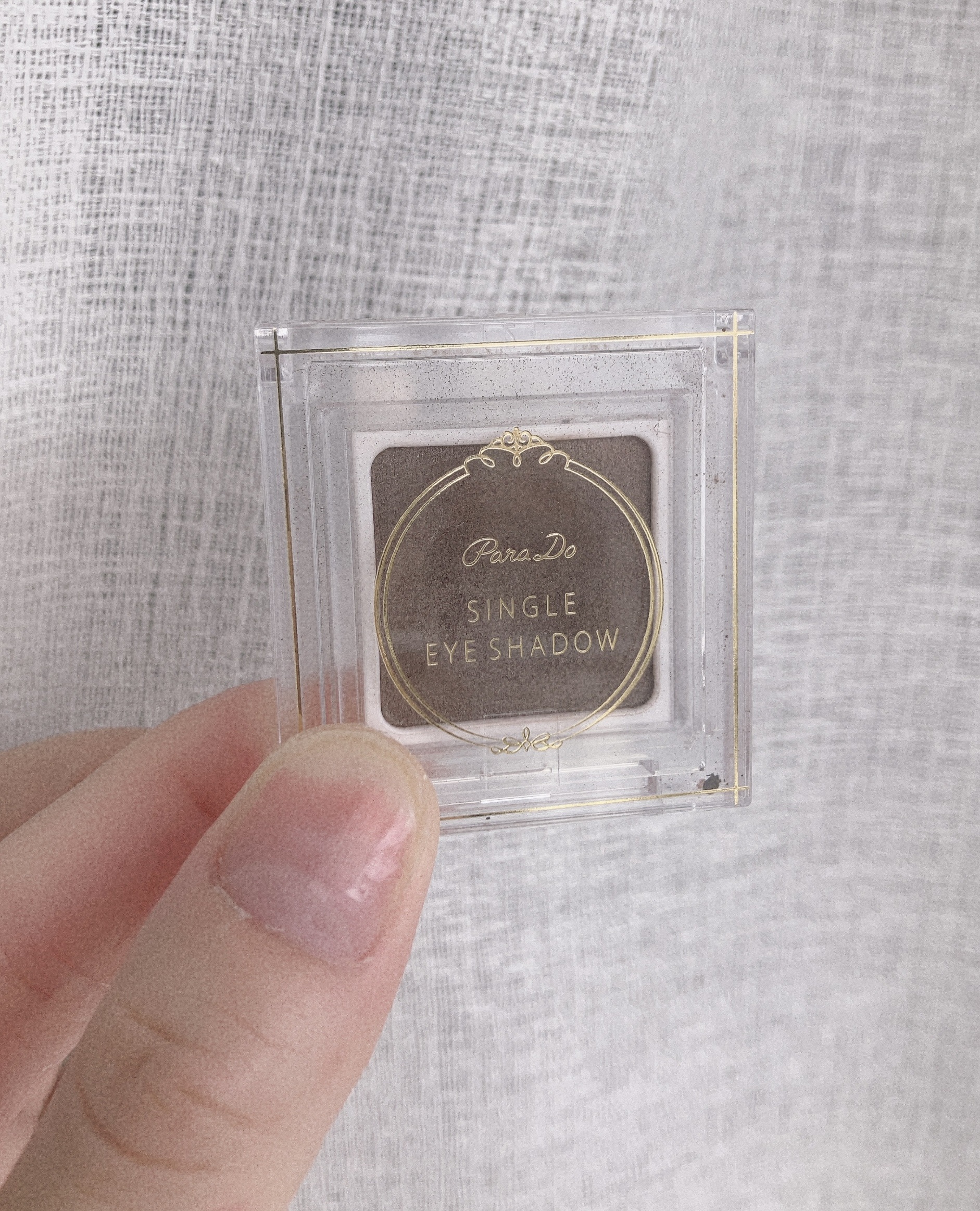 パラドゥ シングルアイシャドウ	 GY01 グレージュ/パラドゥ/単色アイシャドウを使ったクチコミ（1枚目）