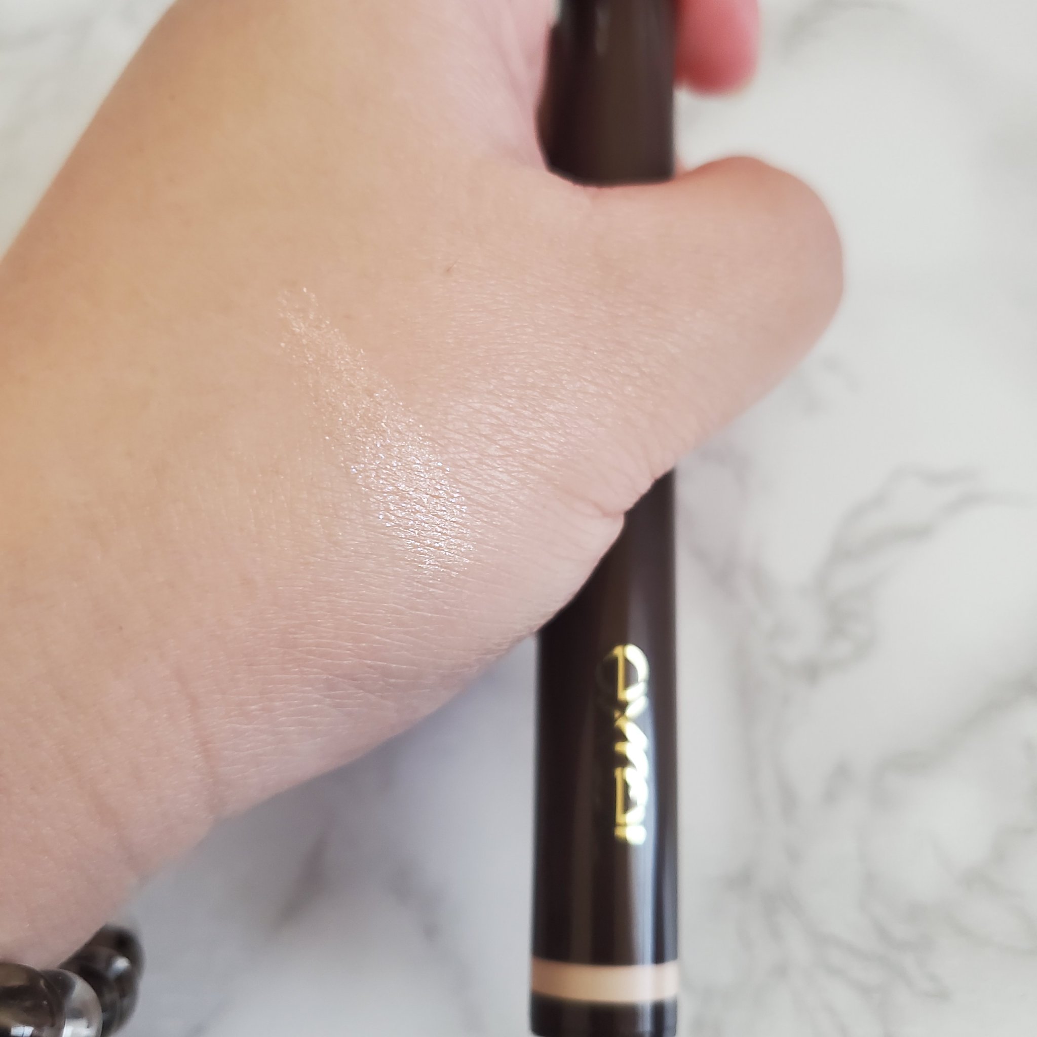 グリームオンフィットシャドウ GF12 アミュレットブーケ/excel/スティックアイシャドウを使ったクチコミ（2枚目）