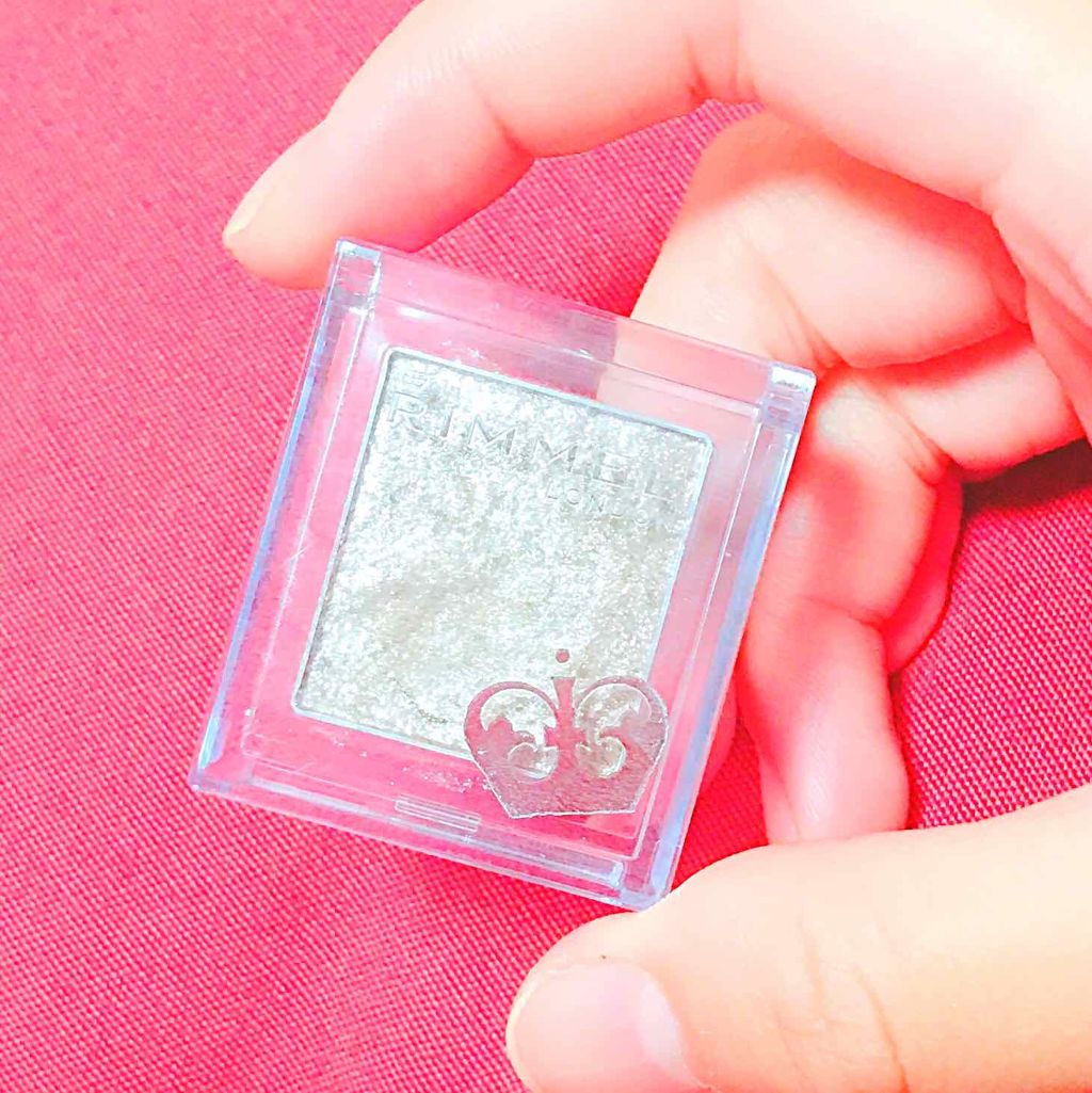 プリズム パウダーアイカラー/リンメル ロンドン/単色アイシャドウを使ったクチコミ（1枚目）