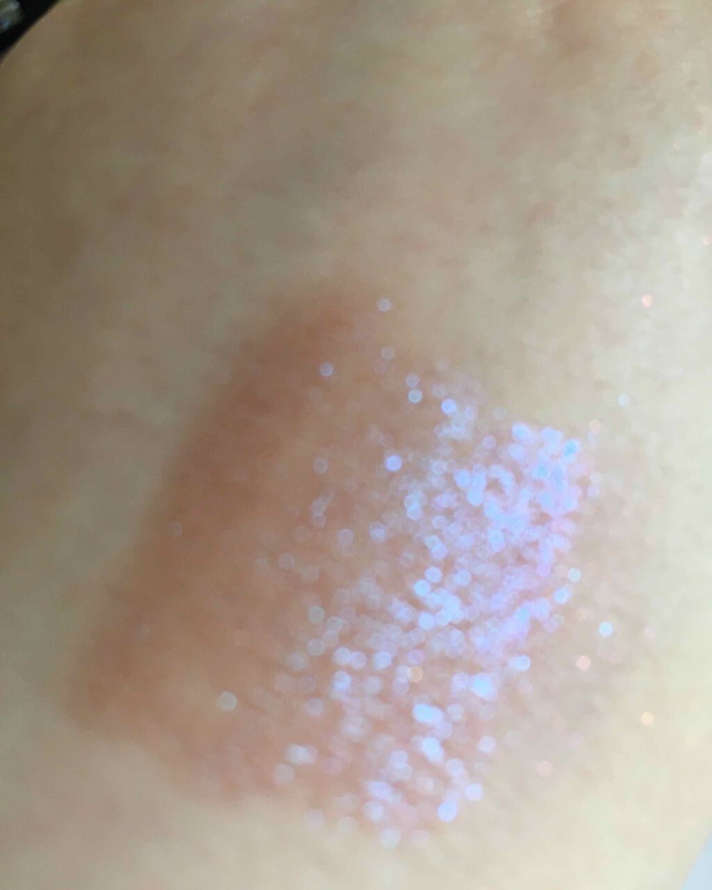 ウォータリースティックシャドウ 05 スパークルモーヴ/Witch's Pouch/スティックアイシャドウを使ったクチコミ（2枚目）