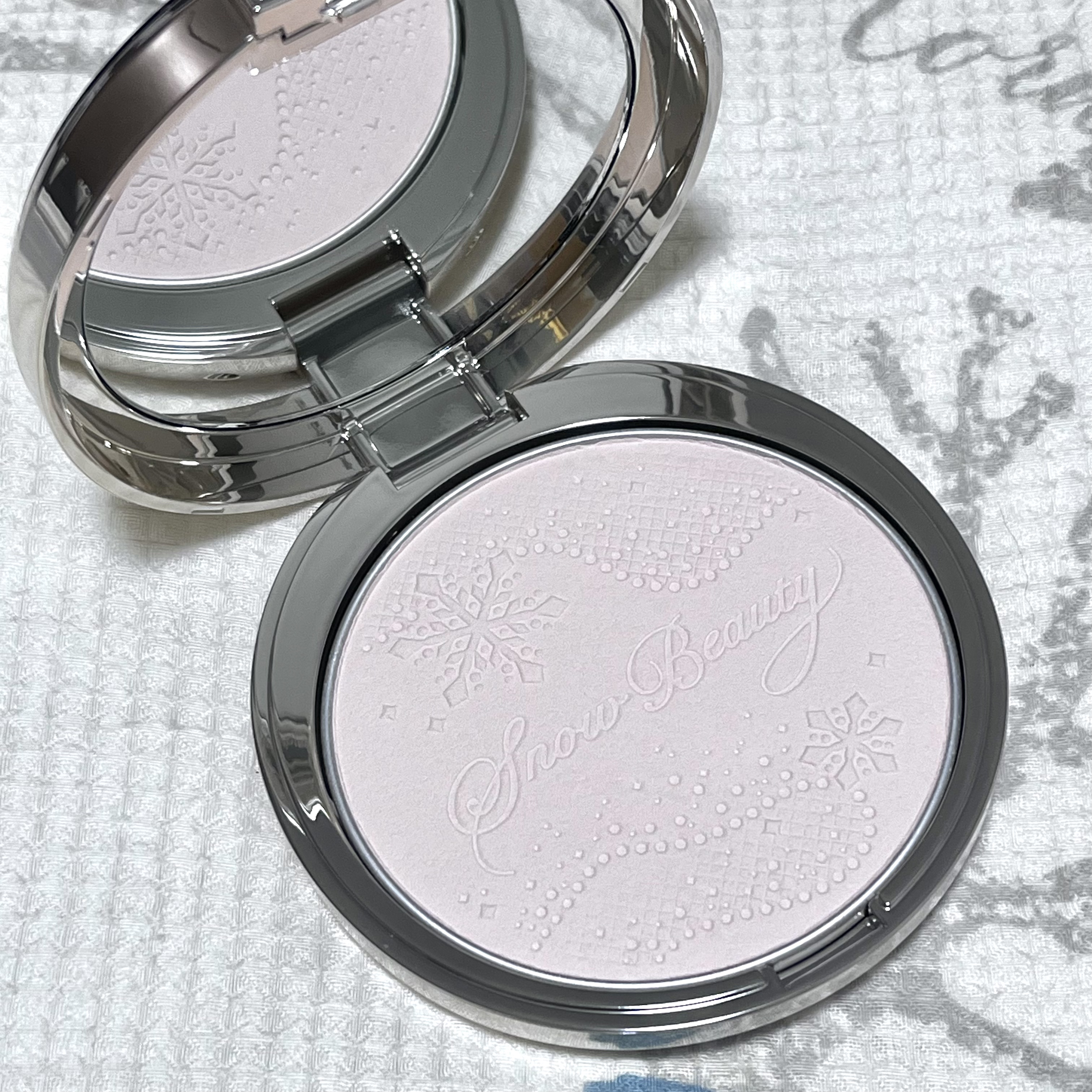 スノービューティー ブライトニング ハンドクリームA （医薬部外品）/スノービューティー/ハンドクリームを使ったクチコミ（2枚目）