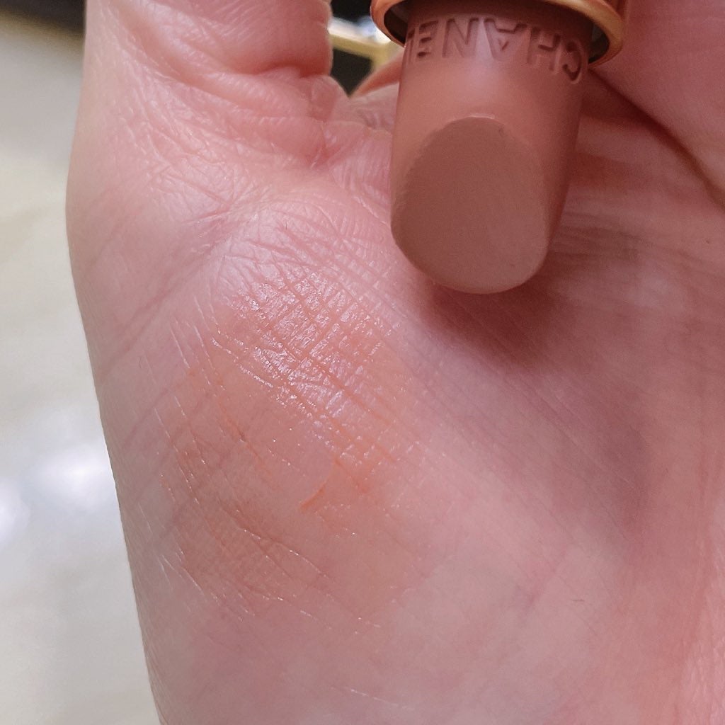 ルージュ アリュール ヴェルヴェット レ ペルル セット オブ 2/CHANEL/メイクアップキットを使ったクチコミ(3枚目)