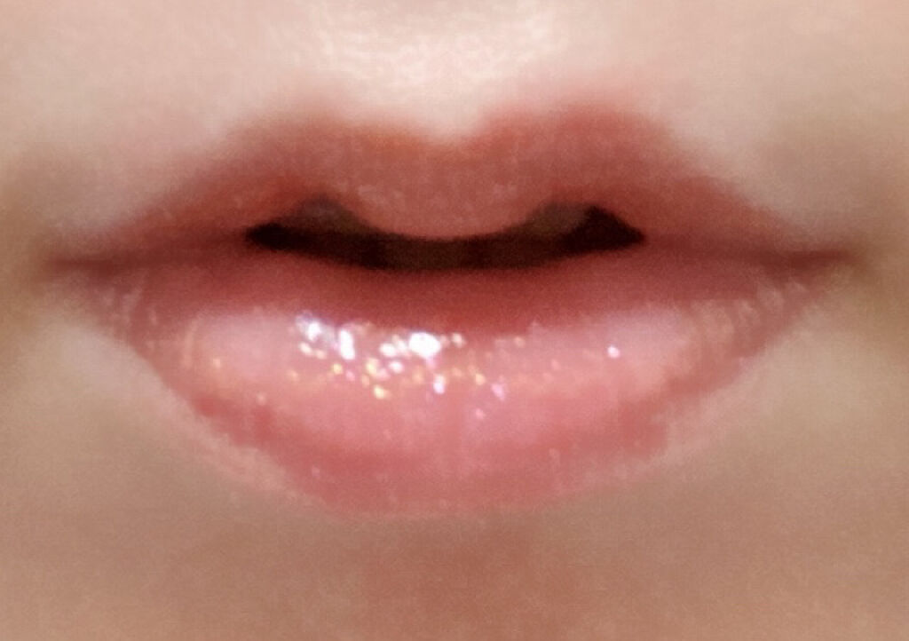 リッチ＆ダズリン ハイシャイン スパークリング リップグロス/Too Faced/リップグロスを使ったクチコミ（2枚目）