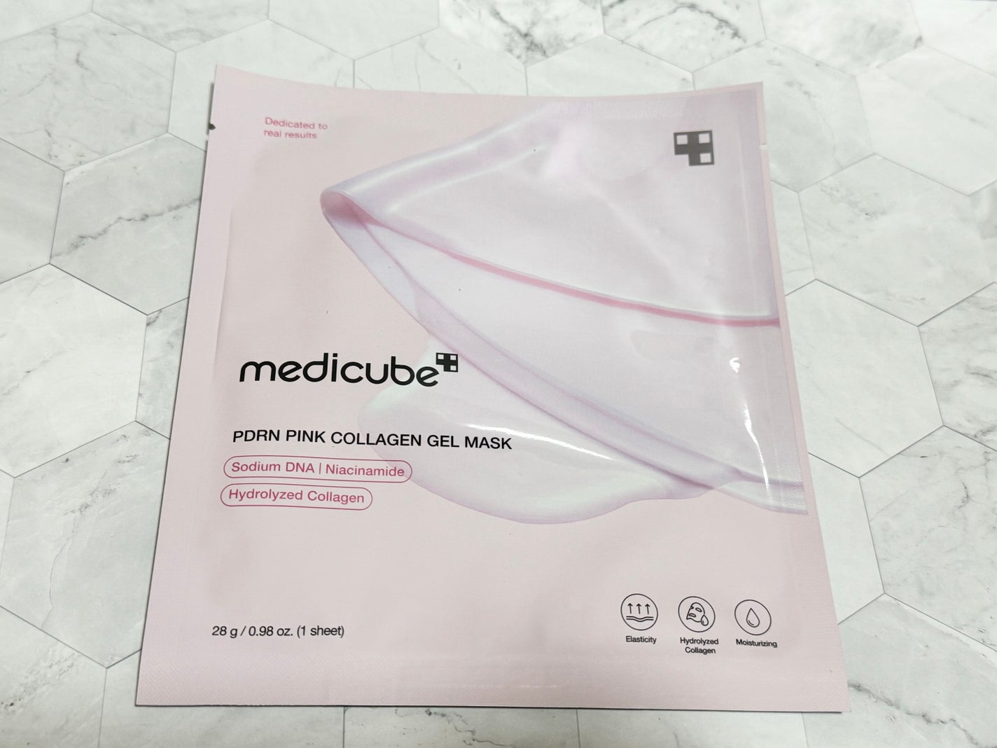 PDRNピンクコラーゲンゲルマスク/MEDICUBE/シートマスク・パックを使ったクチコミ(6枚目)