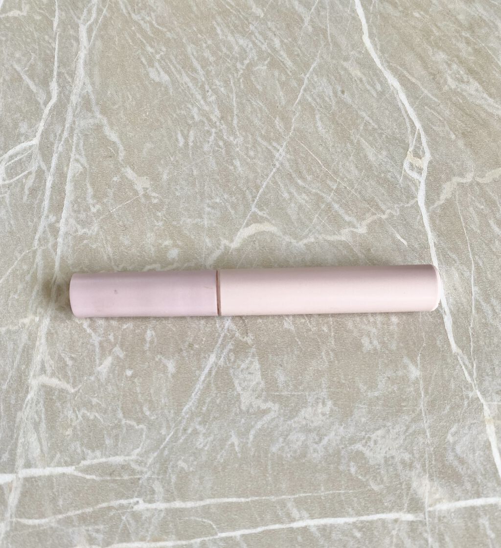 #まつ毛下地

キャンメイク クイックラッシュカーラー 透明タイプ

売れてるだけあります

まつ毛をキープしたまま、マスカラを邪魔しない

最高🙆‍♀️✨✨✨✨

下地に長さとか求めない時、純粋にキープだけの時に最高

マスカラはマスカ