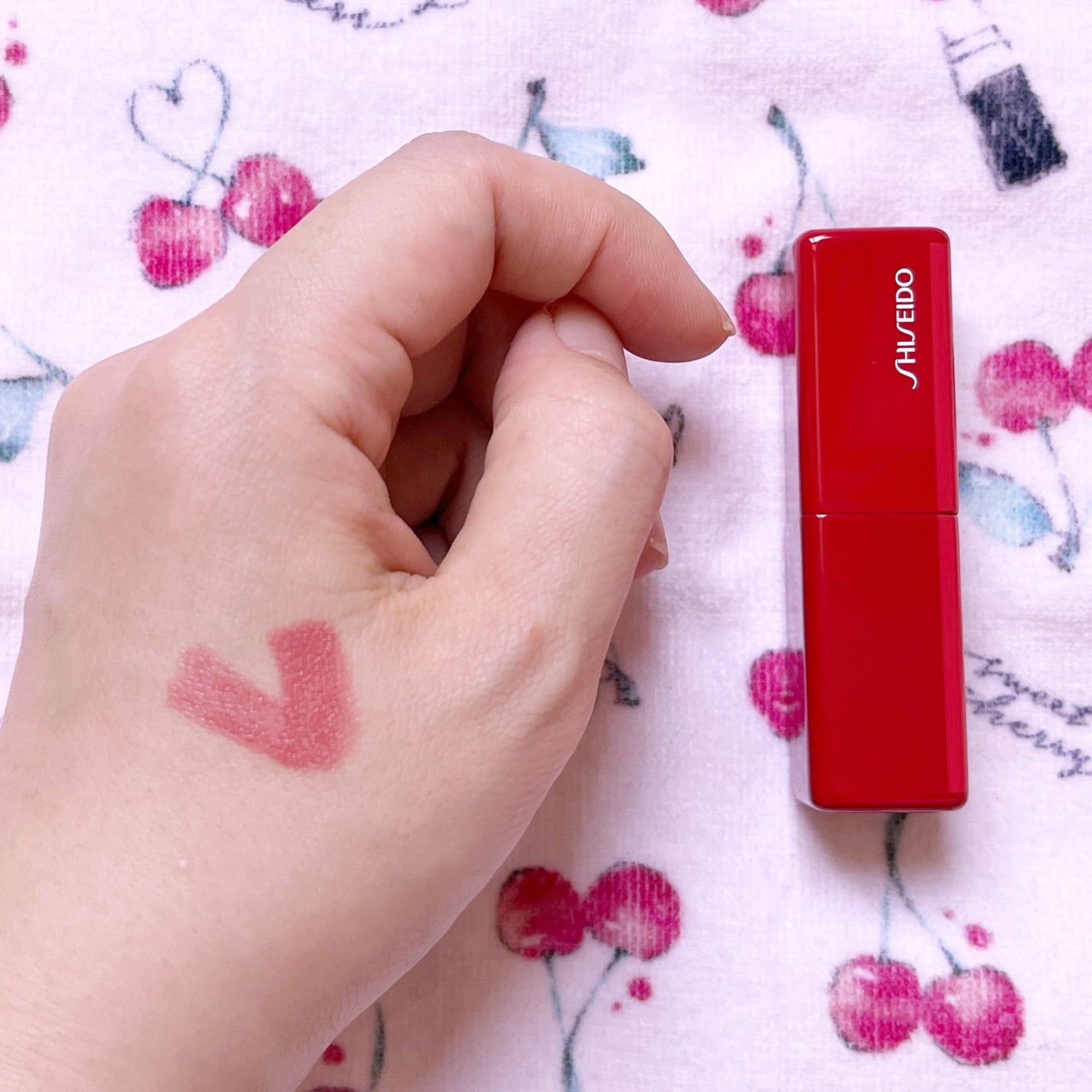 テクノサテン ジェル リップスティック/SHISEIDOザ・メーキャップ/口紅を使ったクチコミ(2枚目)