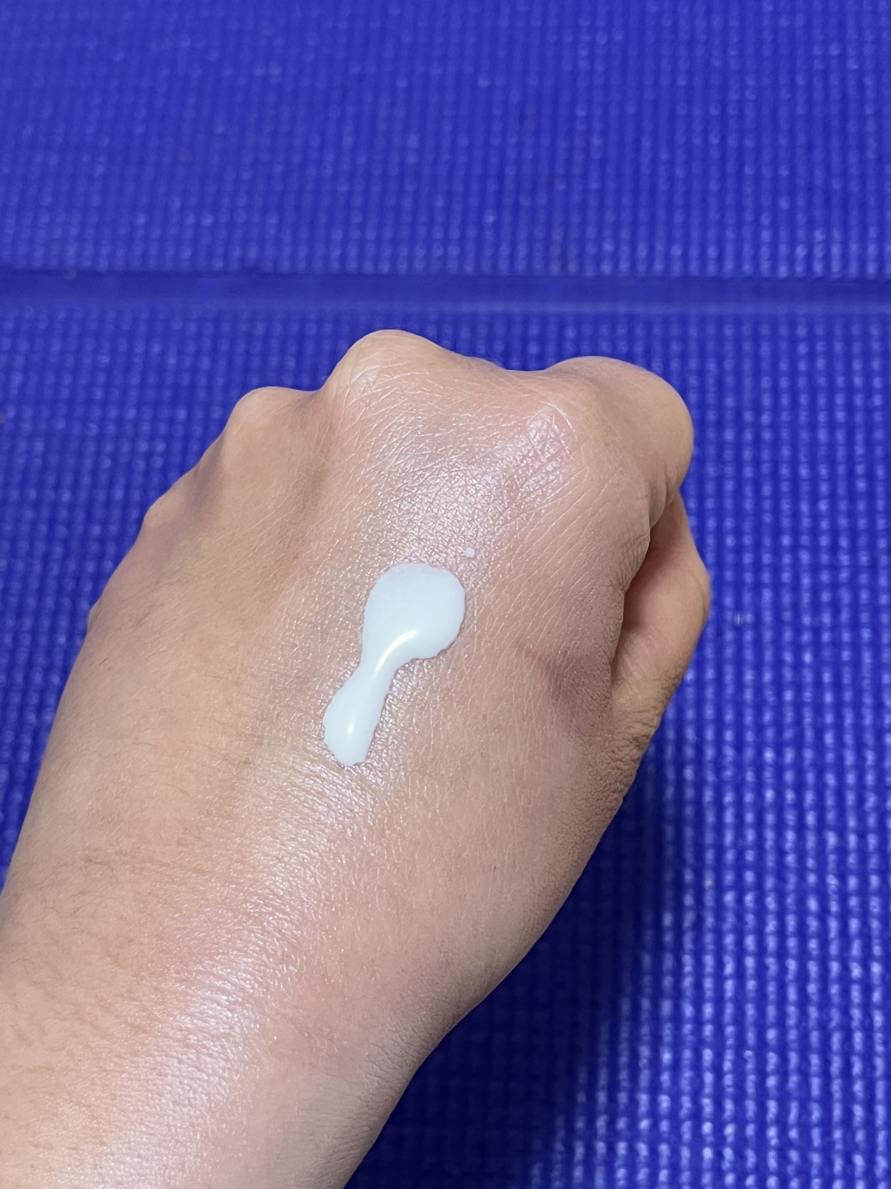 ビオレUV　アクアリッチ　アクアハイライトローション（水層ハイライトUV）/ビオレ/日焼け止めローションを使ったクチコミ（2枚目）