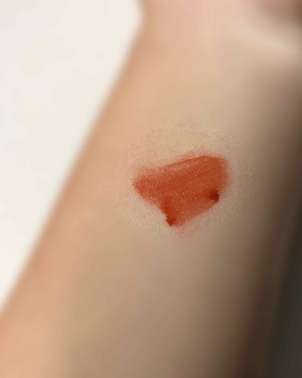 ジューシーラスティングティント/rom&nd/リップティントを使ったクチコミ(1枚目)