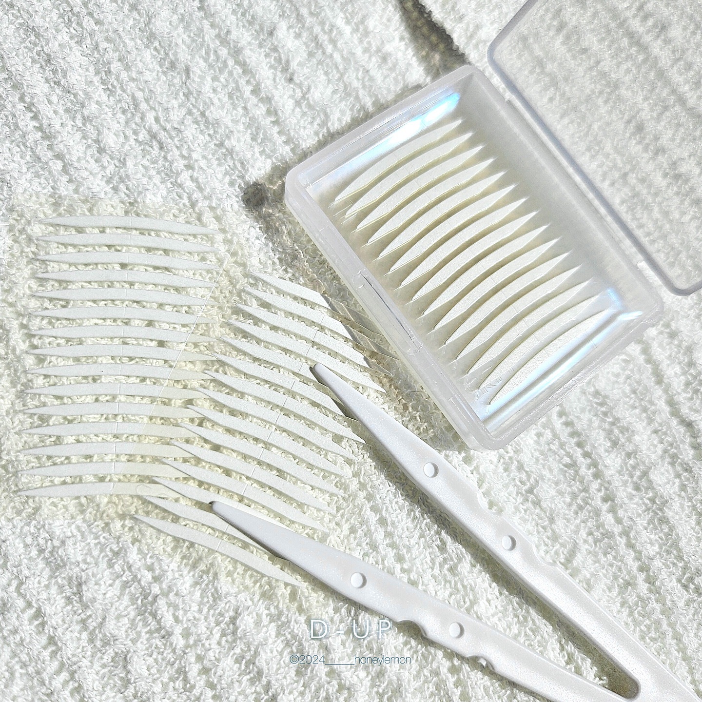 ワンダーアイリッドテープ Extra/D-UP/二重まぶた用アイテムを使ったクチコミ（3枚目）