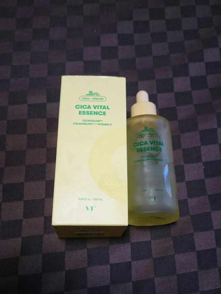 シカバイタル エッセンス/VT/美容液を使ったクチコミ（1枚目）