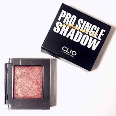 【韓国コスメ】
CLIO : PRO SINGLE SHADOW (color no.P54  Madeira)

明洞の店舗で購入したCLIOの単色アイシャドウ。
赤茶系の色味でラメ入り。
購入価格：