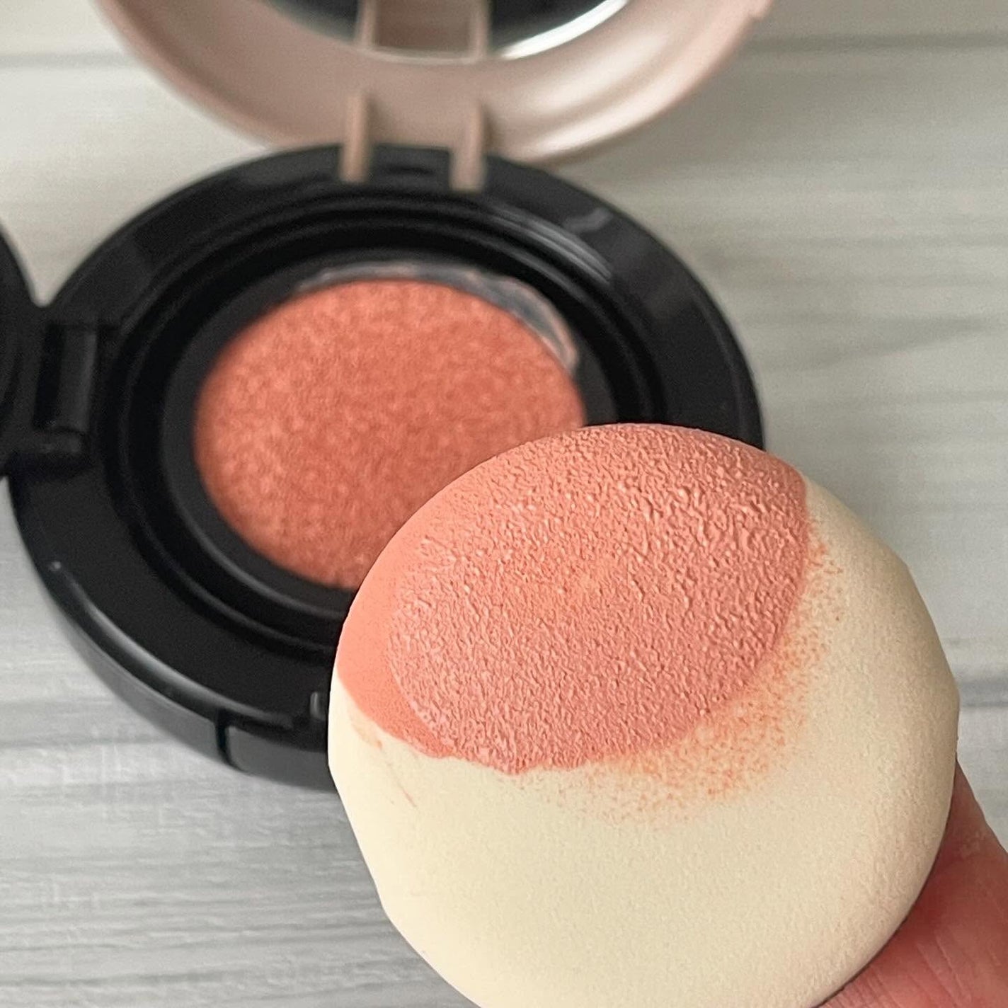 ibuharumaman on LIPS 「#PR #クッションチーク @ginzastefany様のステ..」(5枚目)