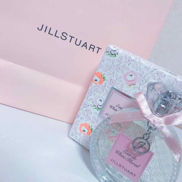 ジルスチュアート リラックス オード ホワイトフローラル/JILL STUART/香水(レディース)を使ったクチコミ（2枚目）