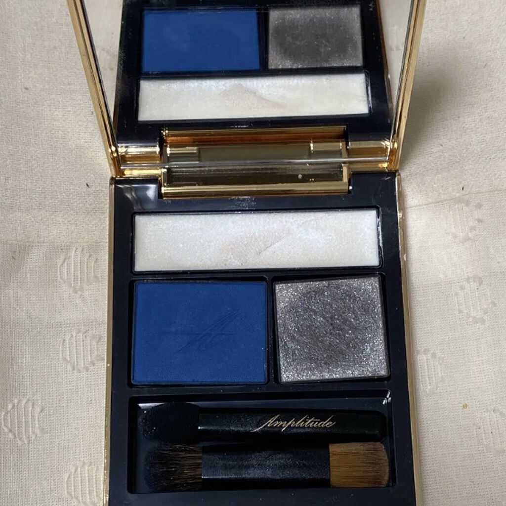 コンスピキュアス アイズ 08 グレイッシュブルー/Amplitude/アイシャドウパレットを使ったクチコミ（1枚目）