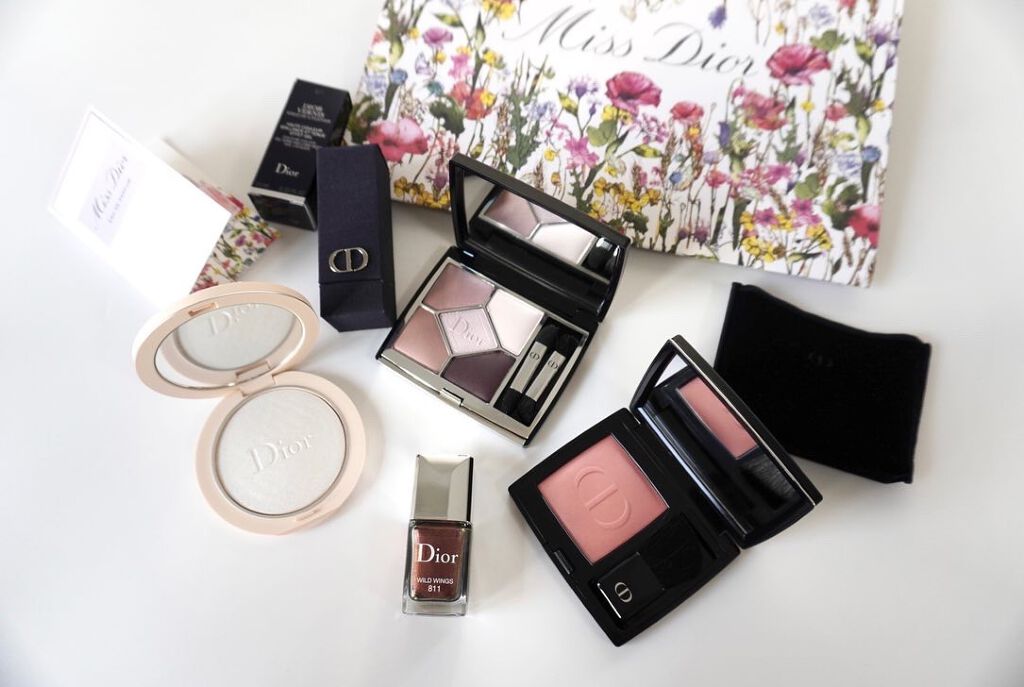 ディオールスキン フォーエヴァー クッション パウダー/Dior/ルースパウダーを使ったクチコミ(4枚目)