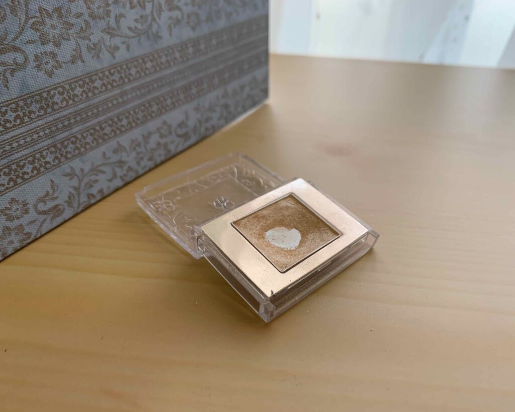 AQ MW シングル アイシャドウ/DECORTÉ/単色アイシャドウを使ったクチコミ（1枚目）