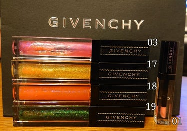 GIVENCHY、日本限定発売の3色+既存色！！

03 青ラメ
17 黄色ラメ
18 青ラメ
19 緑ラメ

色は全部ピンクっぽくなります。19はちょっと紫がかったピンクです。
写真だとラメが綺麗に伝