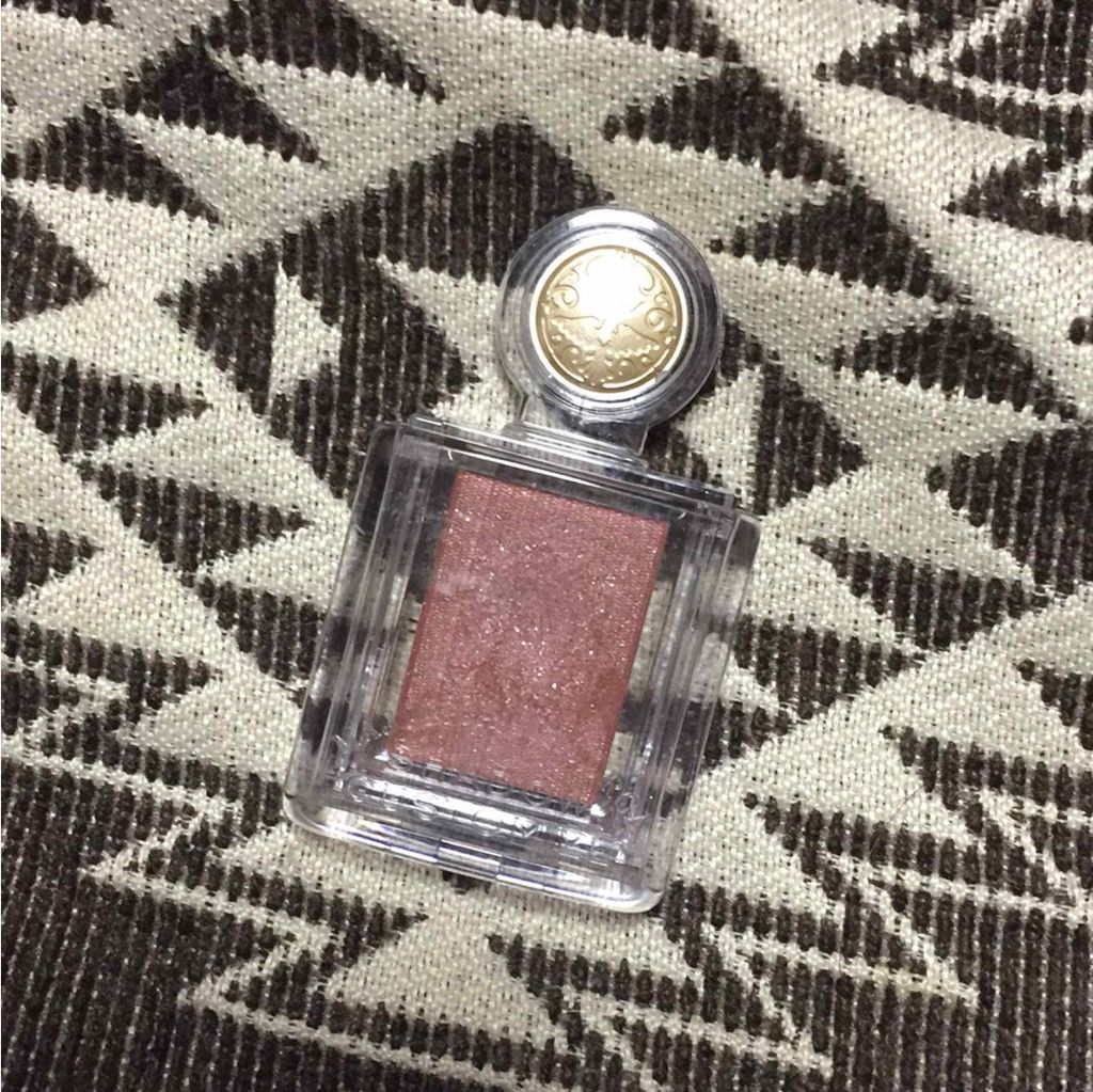 シャドーカスタマイズ/MAJOLICA MAJORCA/単色アイシャドウを使ったクチコミ(1枚目)