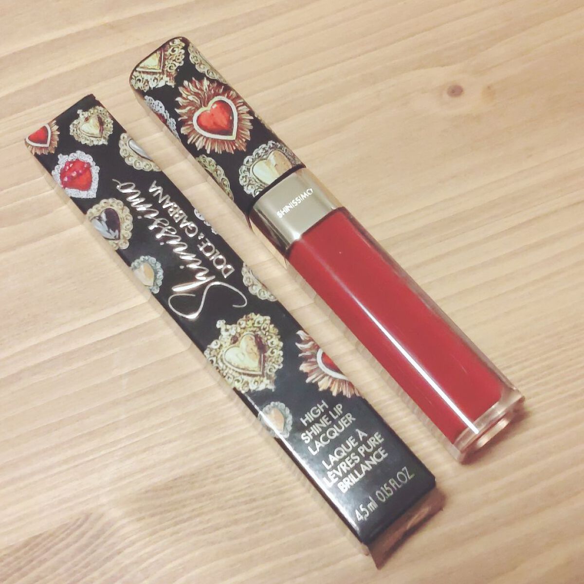シャイニッシモ ハイシャインリップラッカー #320 Iconic Dahlia/DOLCE&GABBANA BEAUTY/口紅を使ったクチコミ（1枚目）