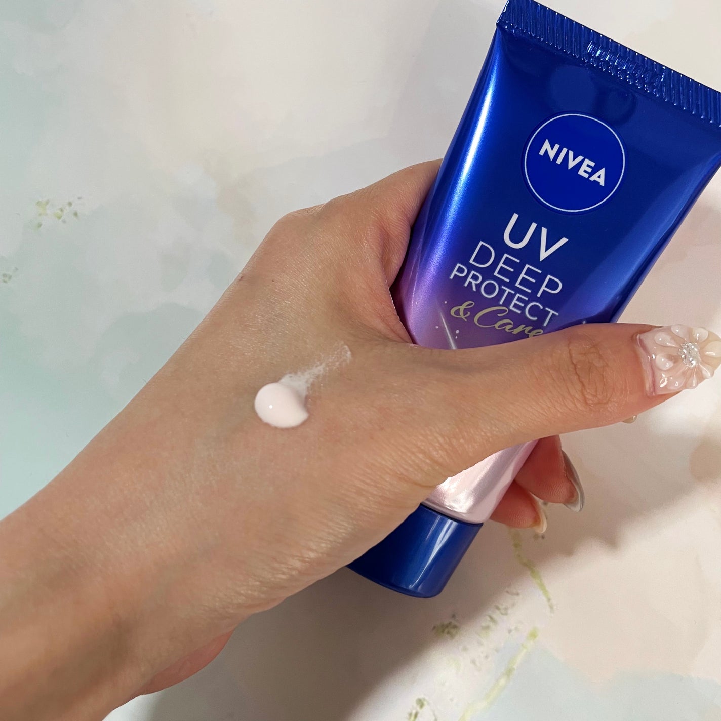 ニベアUV ディープ プロテクト&ケア トーンアップ エッセンス/ニベア/日焼け止めローションを使ったクチコミ(2枚目)