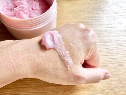 Q+Me スウィート ボム タラソ スクラブ/AGARISM/バスト・ヒップケアを使ったクチコミ(2枚目)