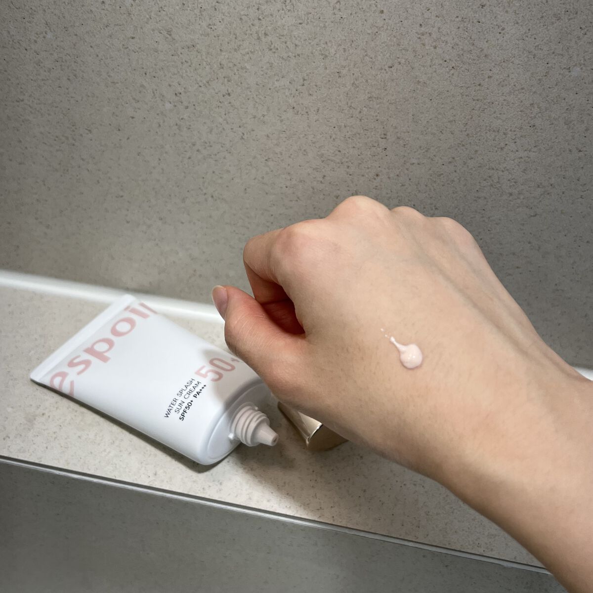 ウォータースプラッシュサンクリーム/espoir/日焼け止め・UVケアを使ったクチコミ（3枚目）