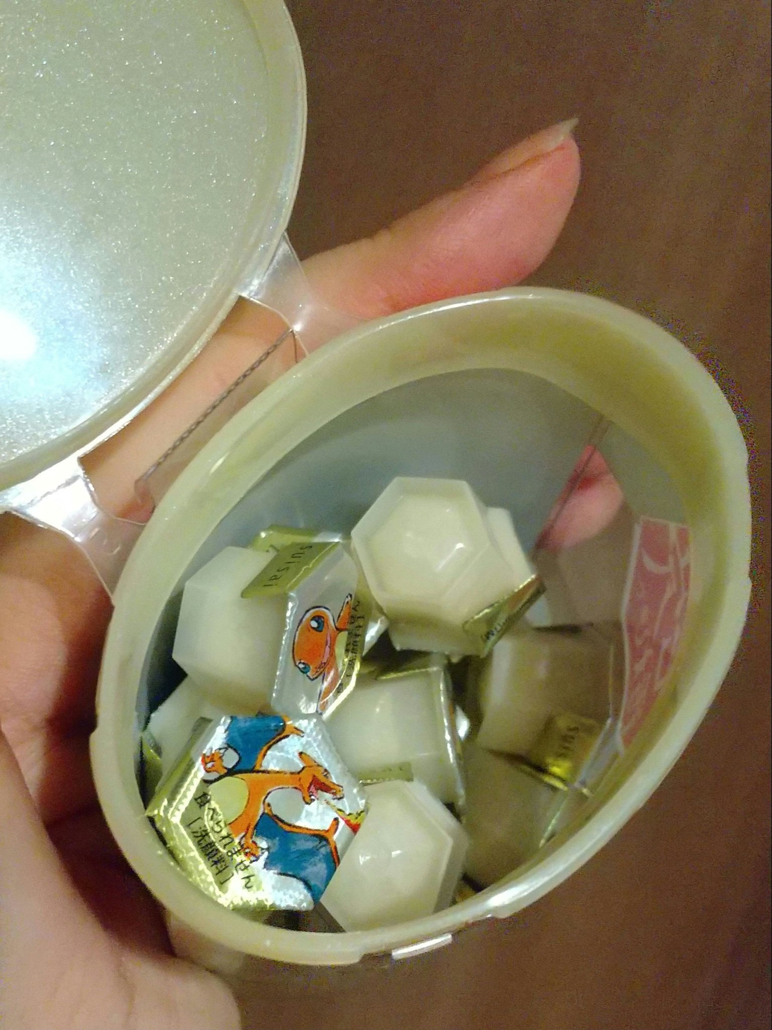 スイサイ ビューティクリア ゴールド パウダーウォッシュ PO ピカチュウデザイン(日本限定)/suisai/洗顔パウダーを使ったクチコミ（2枚目）