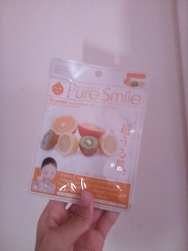 Pure Smile ビタミンエキスのクチコミ「(*ˊᗜˋ*) ﾉこんにちわ！さなです。今日は、あの有名な香菜さんの投稿を見て知ったパックを紹.....」（2枚目）