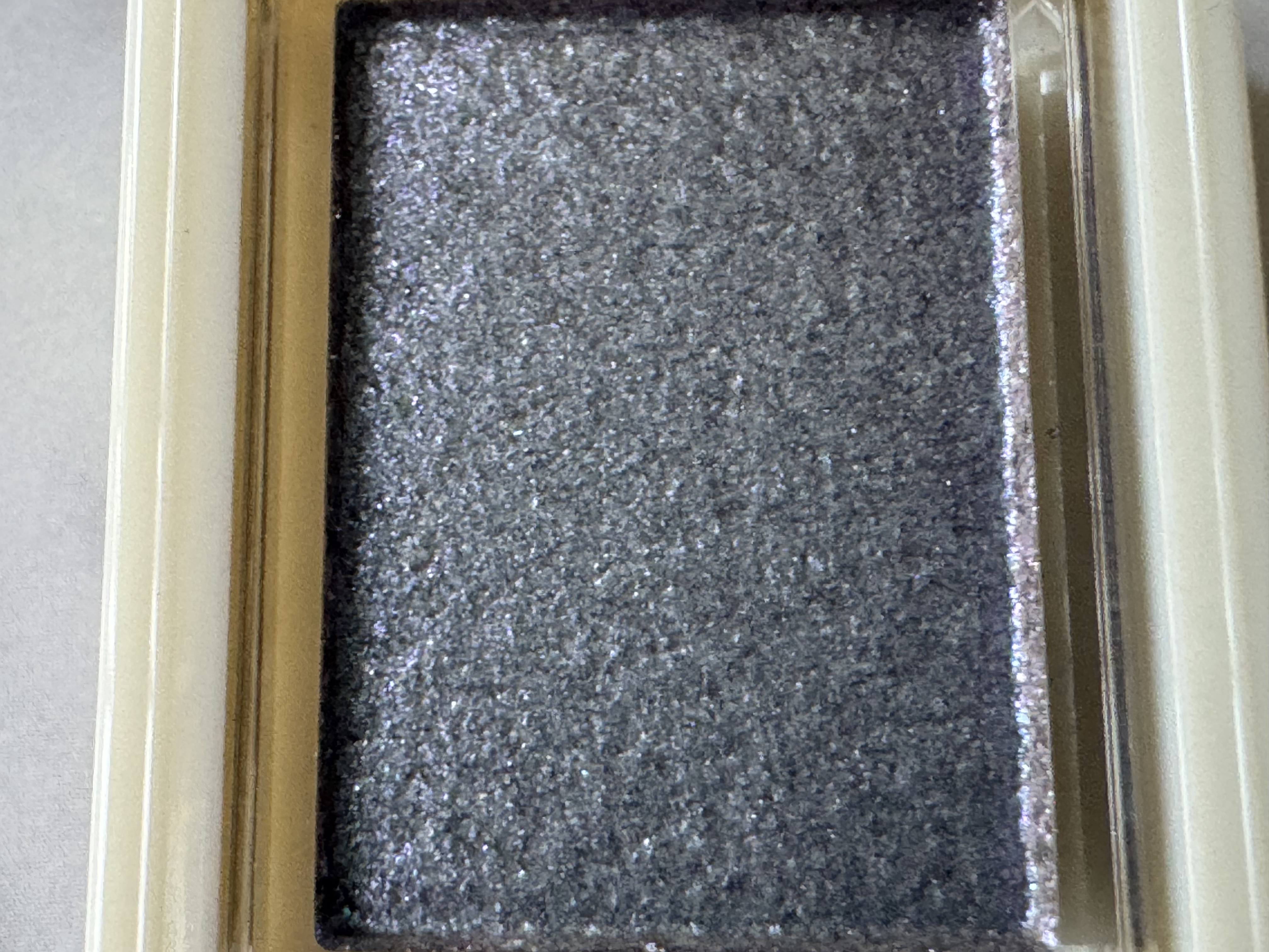 シャドーカスタマイズ (フローティング)/MAJOLICA MAJORCA/単色アイシャドウを使ったクチコミ（3枚目）