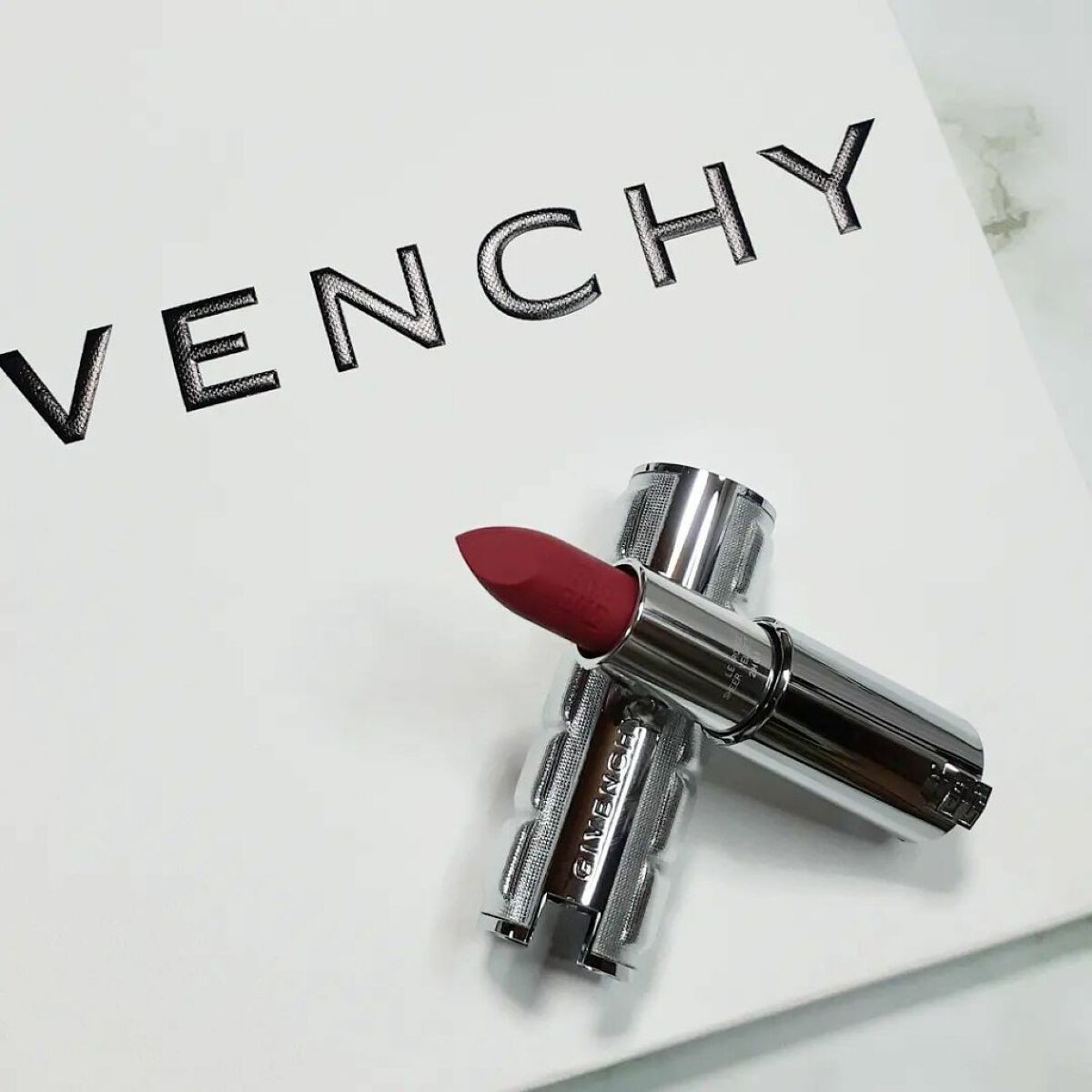 プリズム・リーブル/GIVENCHY/ルースパウダーを使ったクチコミ（3枚目）