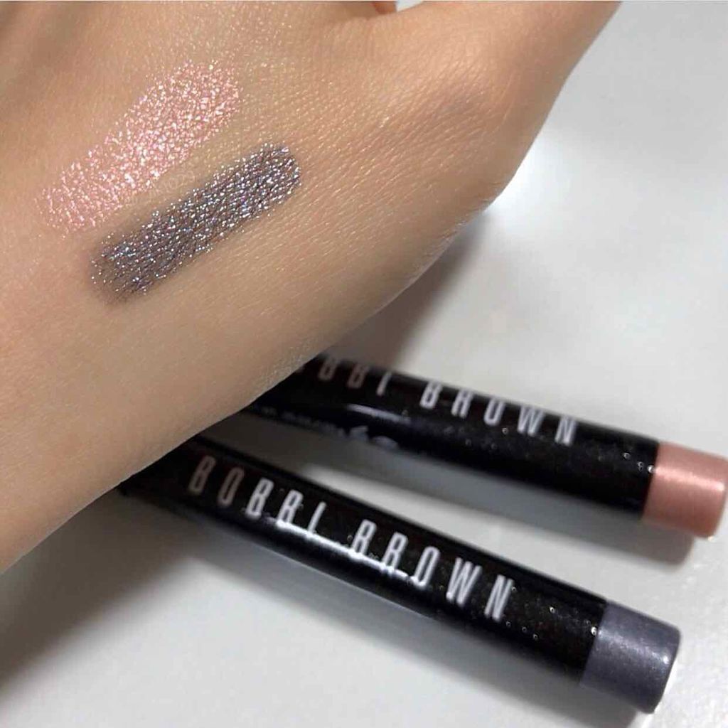 ロングウェアスパークルスティック 01 オーロラピンク/BOBBI BROWN/スティックアイシャドウを使ったクチコミ（2枚目）