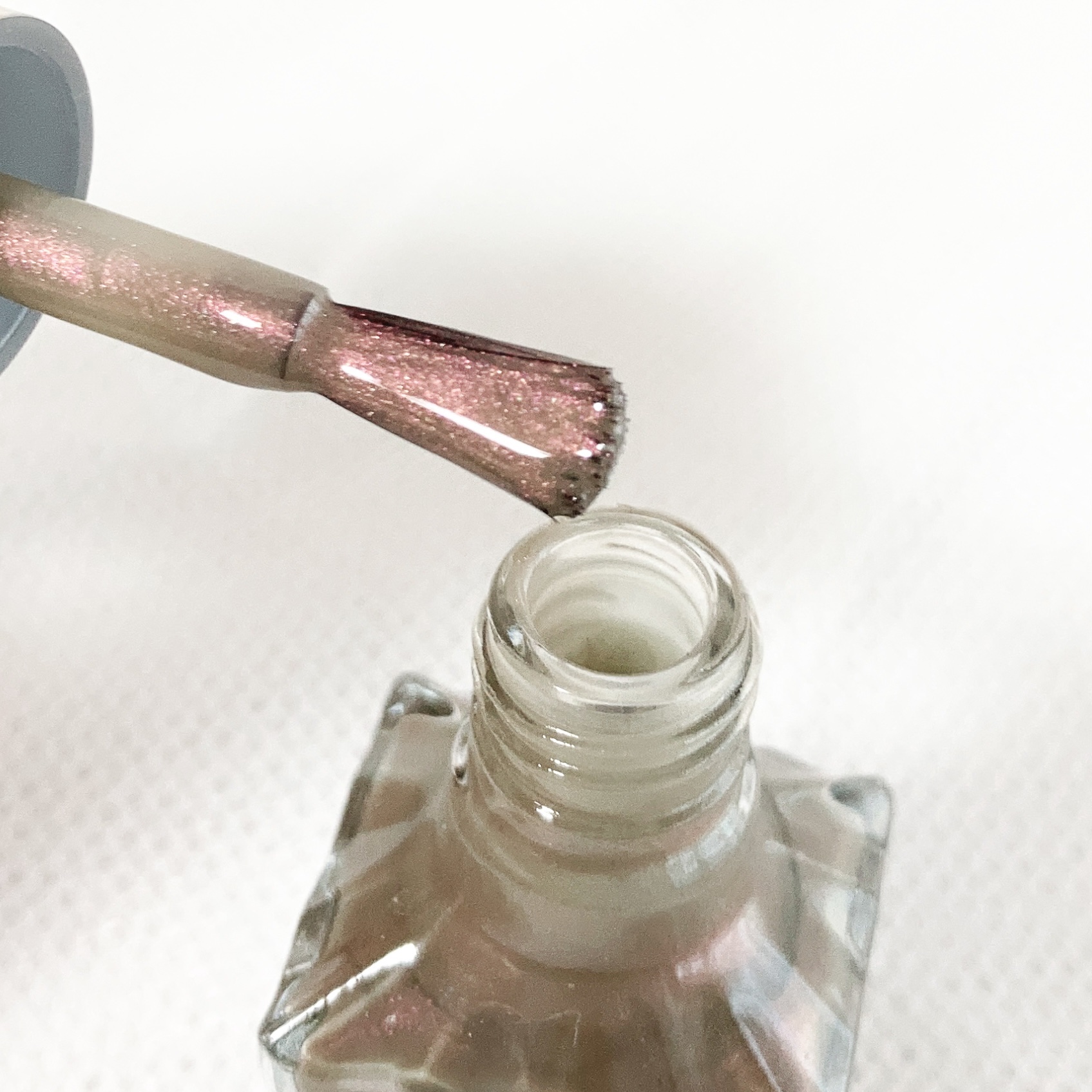 カラフルネイルズ N81 ヴィンテージフラワーベース/キャンメイク/マニキュアを使ったクチコミ（2枚目）