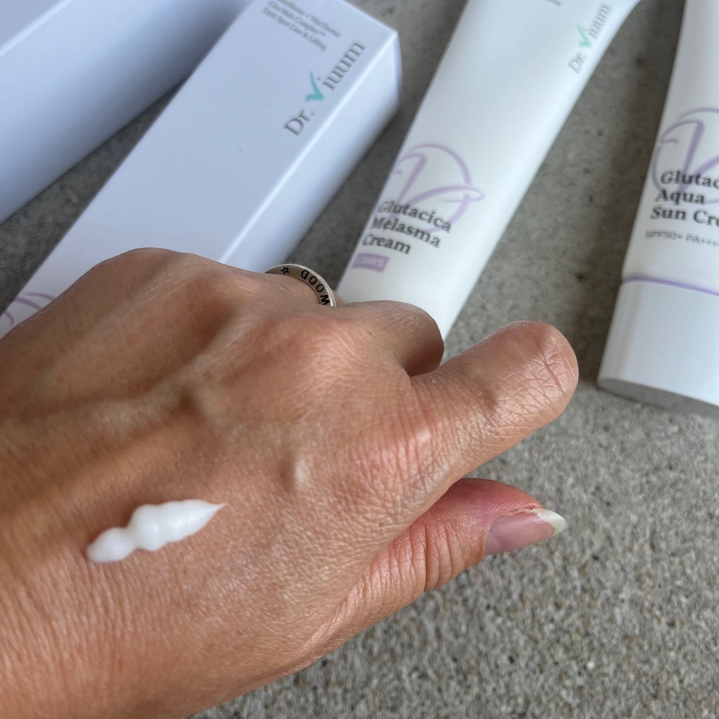 グルタシカ Mクリーム/Dr.Viuum/フェイスクリームを使ったクチコミ(4枚目)