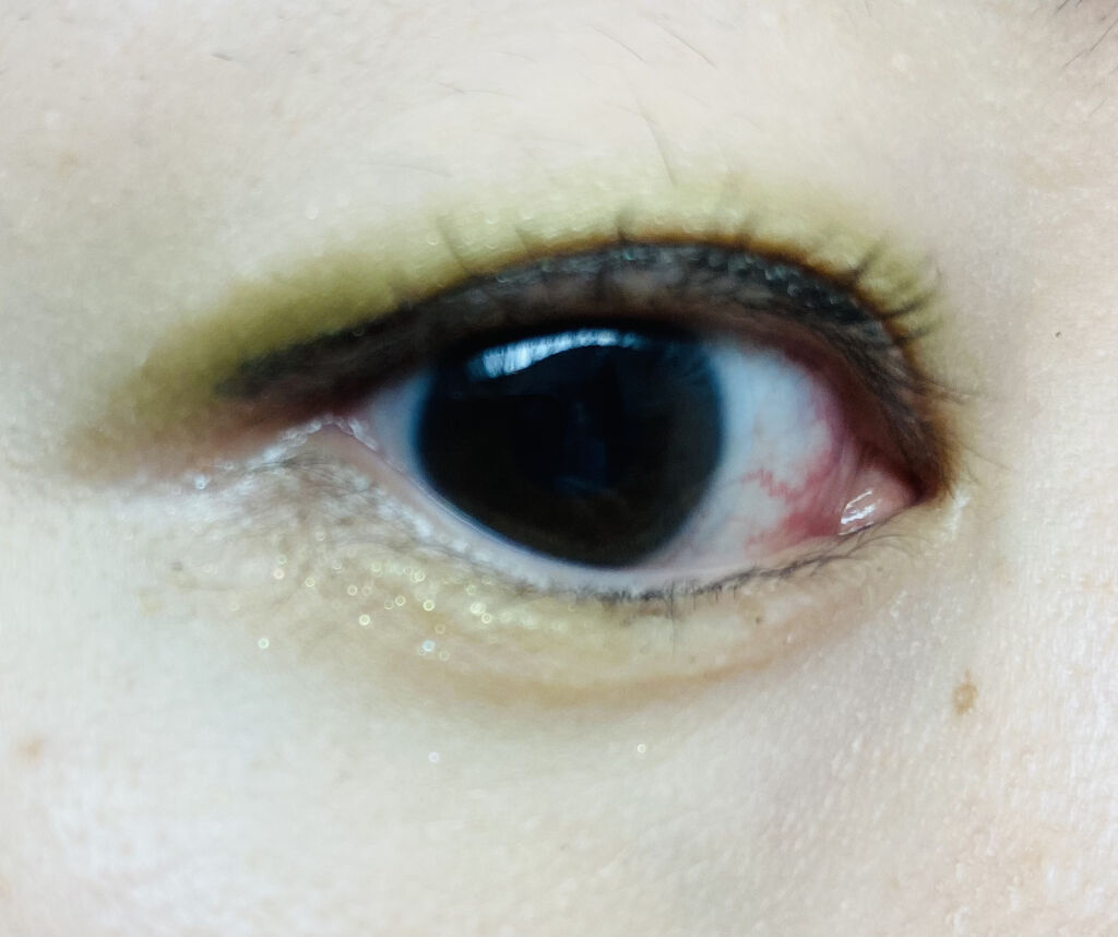 ジューシーアイカラーデュオ/オルビス/スティックアイシャドウを使ったクチコミ（2枚目）