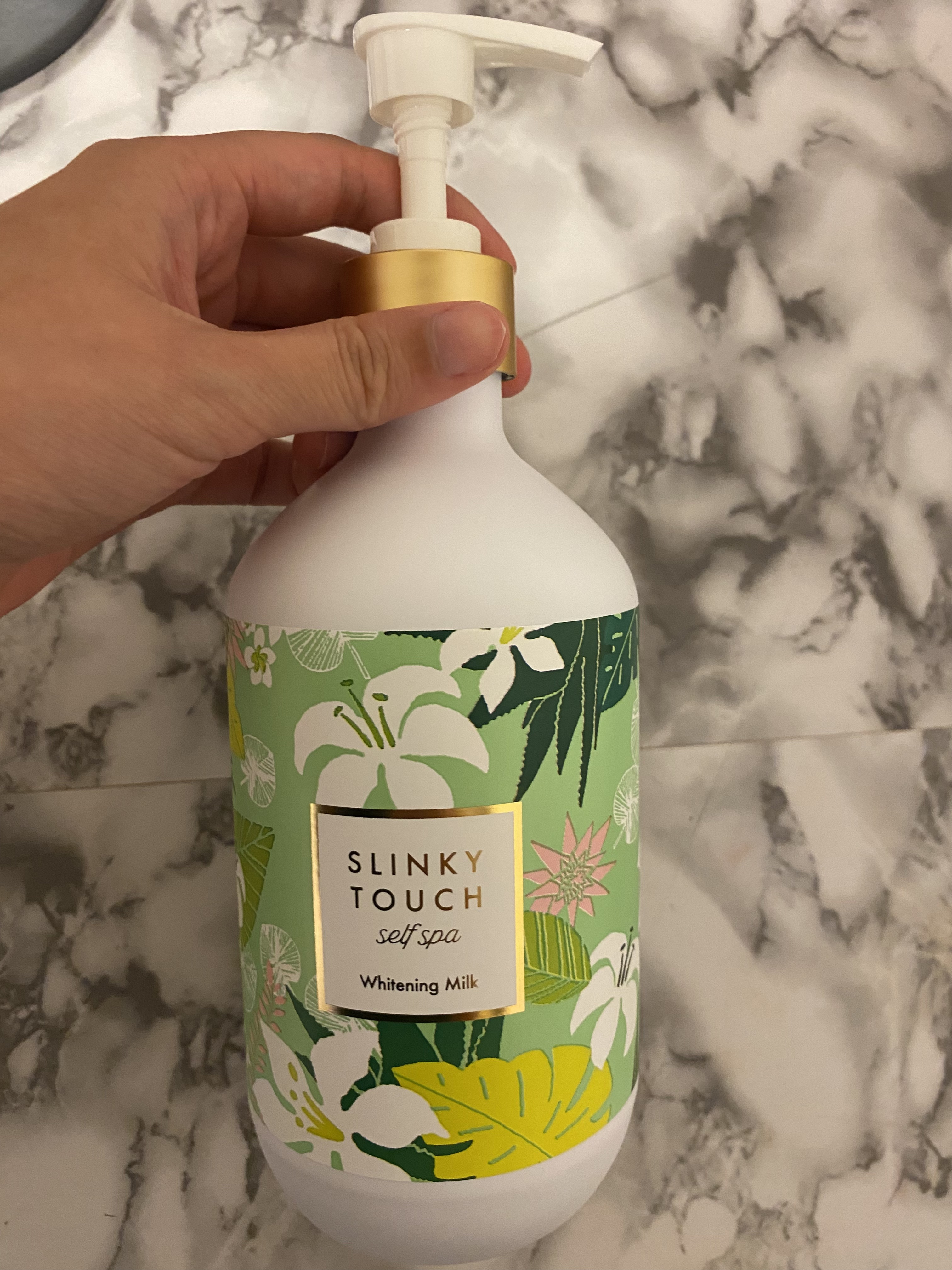 薬用美白ボディミルク/スリンキータッチ セルフスパ/ボディミルクを使ったクチコミ（1枚目）