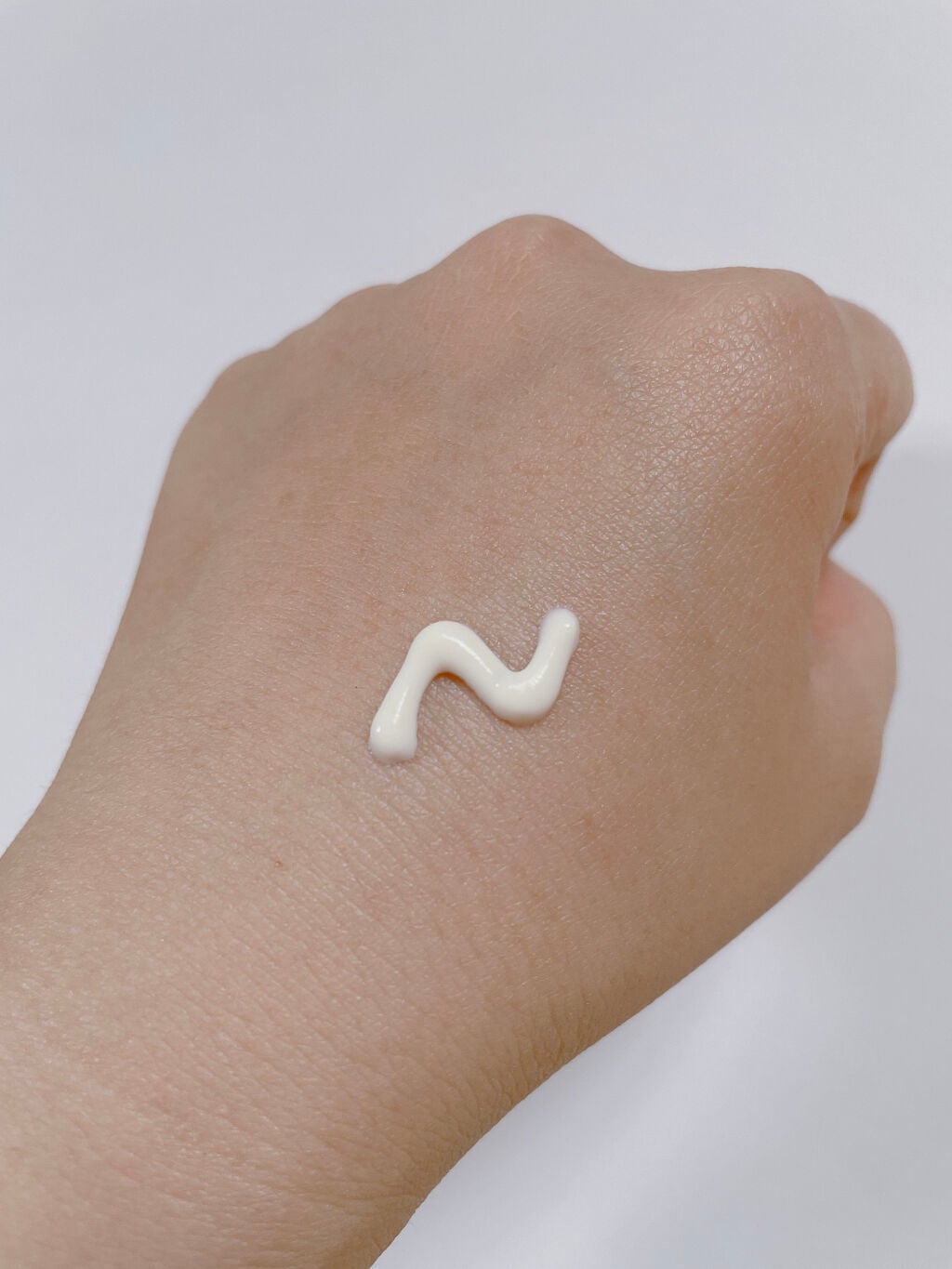 ブライトニングUVデイエッセンス/DEW/美容液を使ったクチコミ(2枚目)