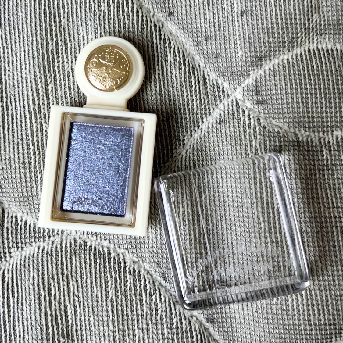 シャドーカスタマイズ　（ブリリアントグリッター） BL761（水の砂）/MAJOLICA MAJORCA/グリッターを使ったクチコミ（2枚目）