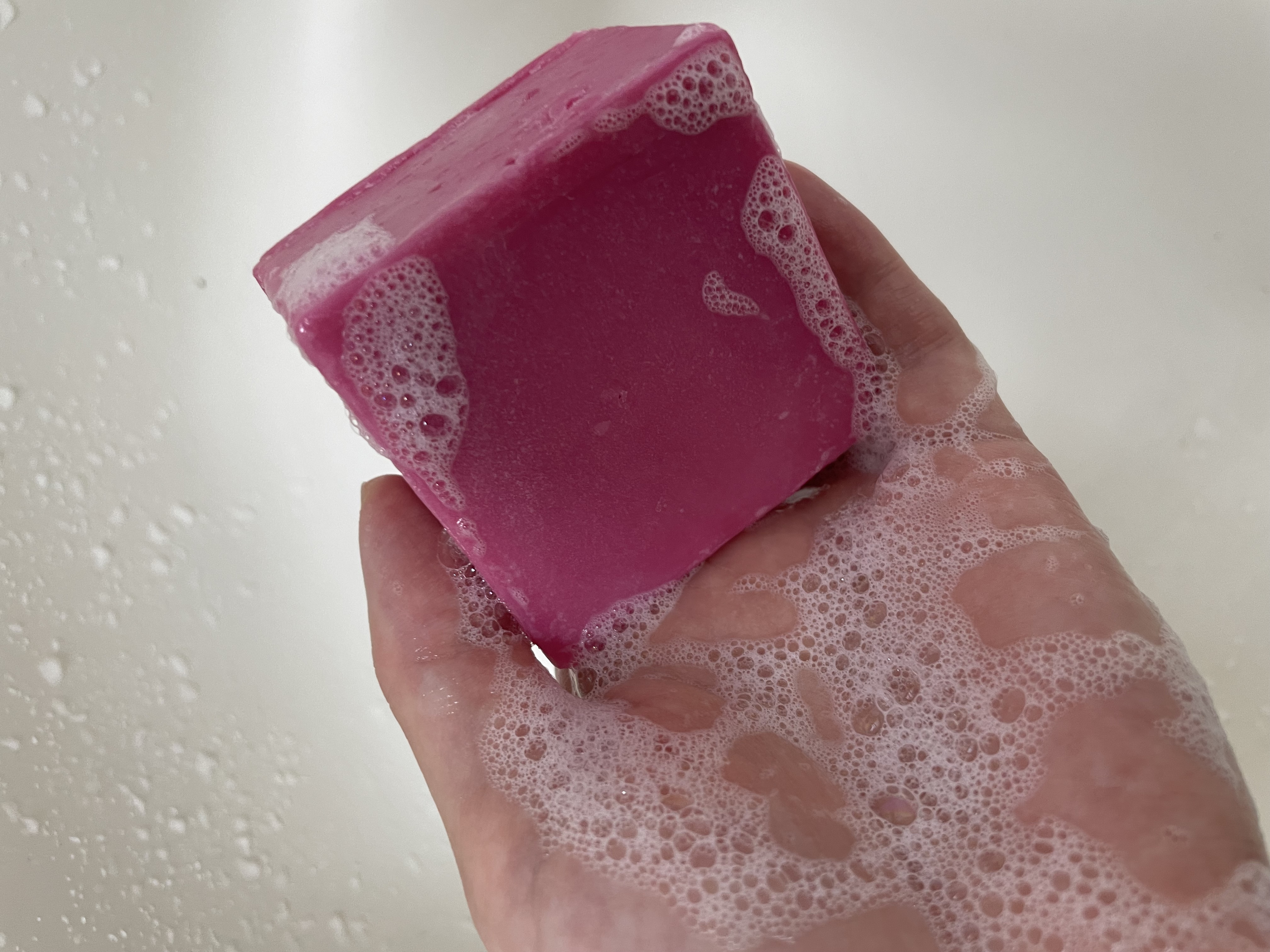 ヘアケアセット ピンカリシャス＆ガーディアン/Ethique/市販シャンプーを使ったクチコミ（3枚目）