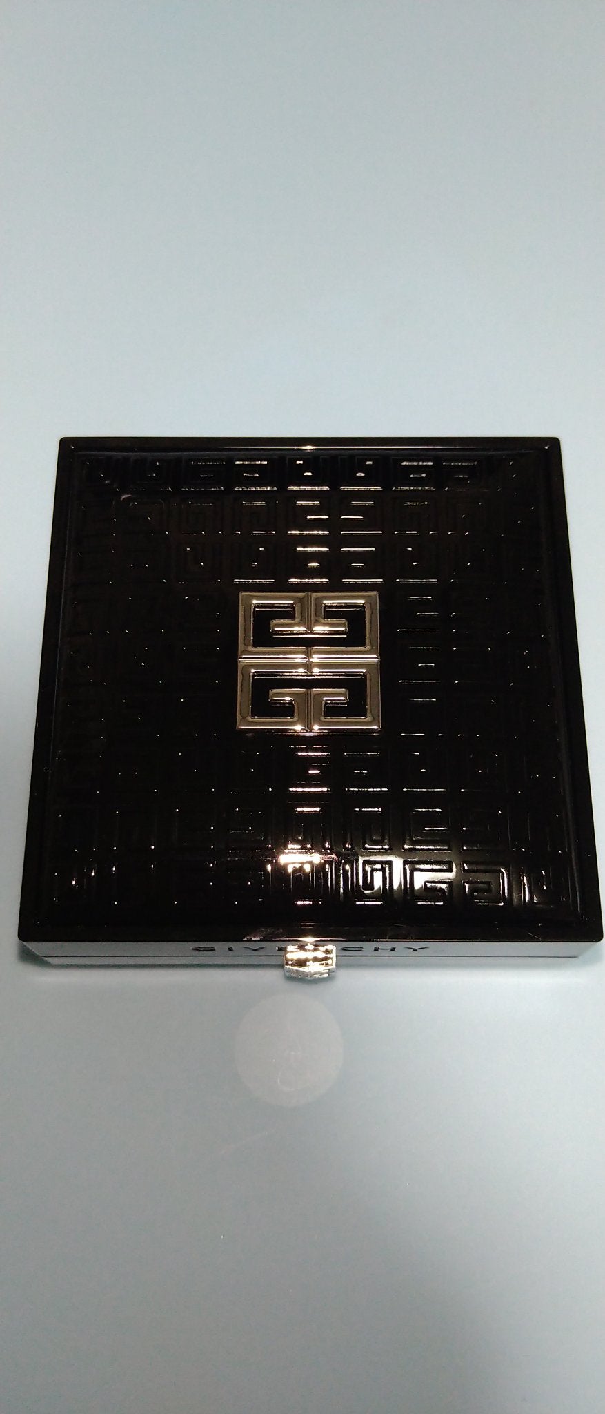 プリズム・リーブル・スキンケアリング・グロウ・クッション/GIVENCHY/クッションファンデーションを使ったクチコミ(3枚目)