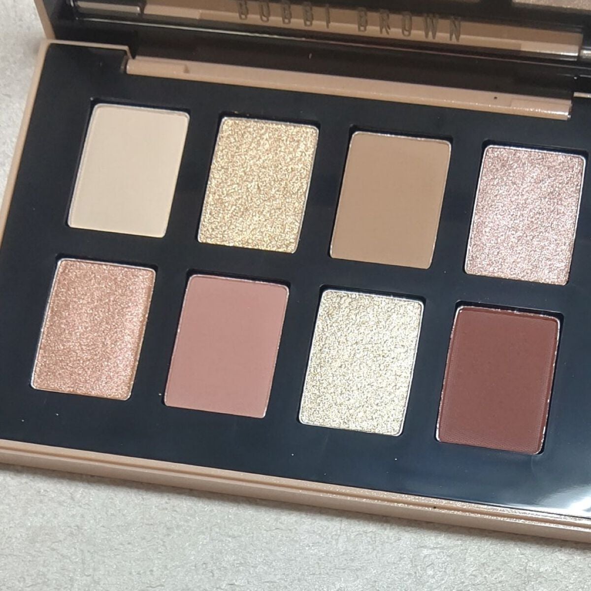 ゆ on LIPS 「BOBBIBROWNリュクスエッセンシャルズアイパレットセット..」(1枚目)